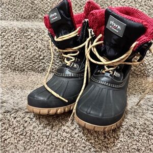 Cougar Storm Black and Red Boots